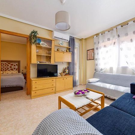 Cozy Appartment Torrevieja At Irina Exterior foto