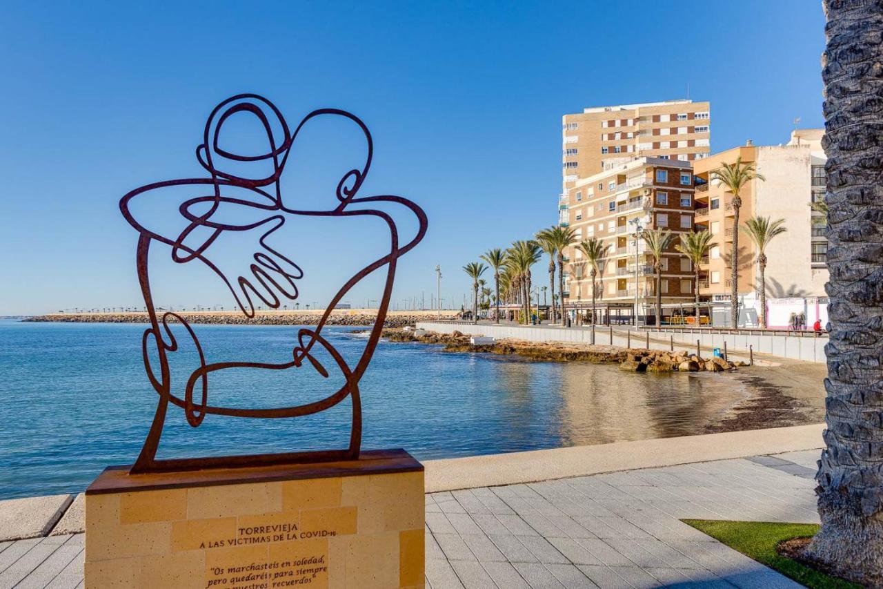 Cozy Appartment Torrevieja At Irina Exterior foto