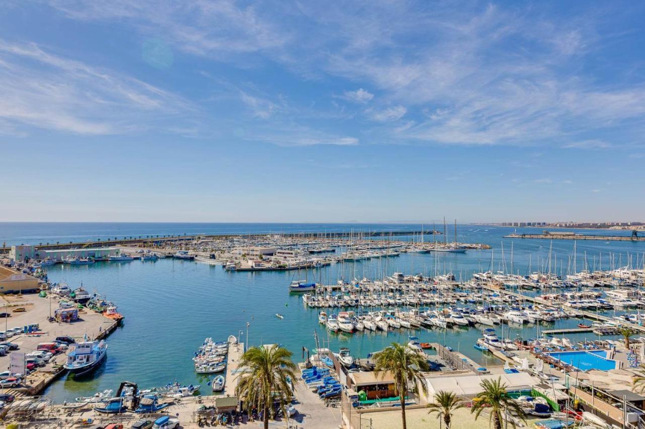 Cozy Appartment Torrevieja At Irina Exterior foto