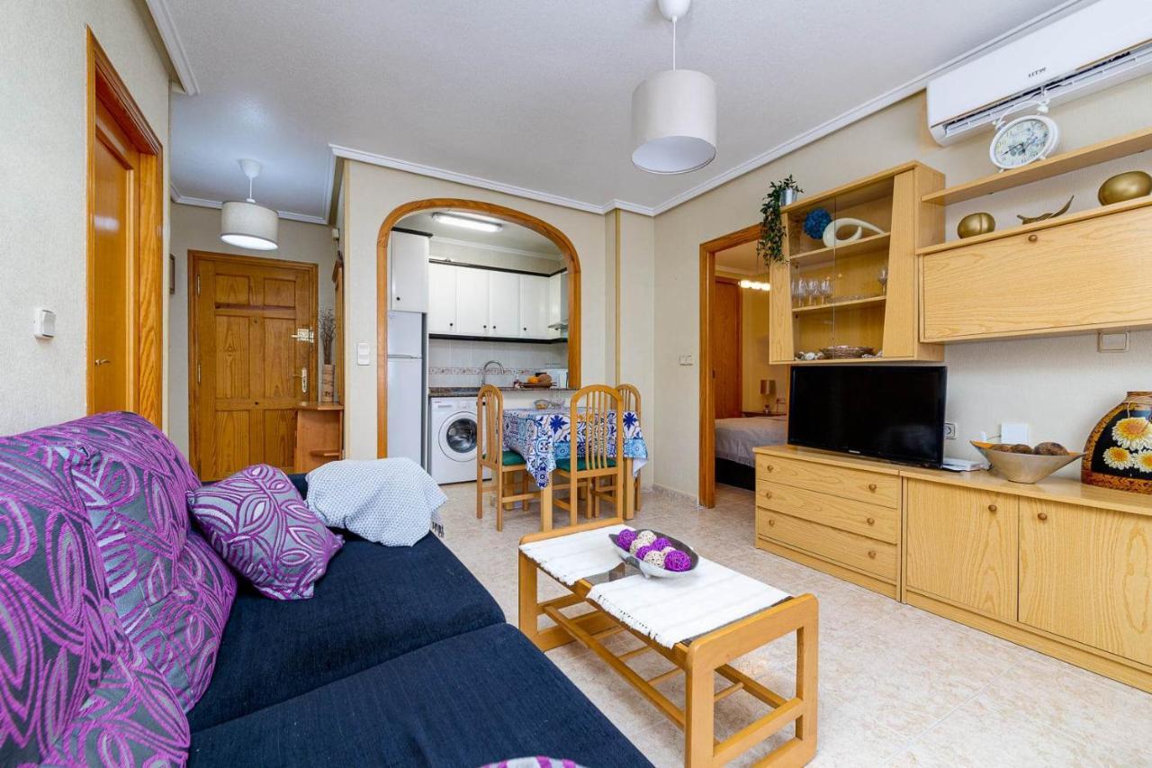 Cozy Appartment Torrevieja At Irina Exterior foto